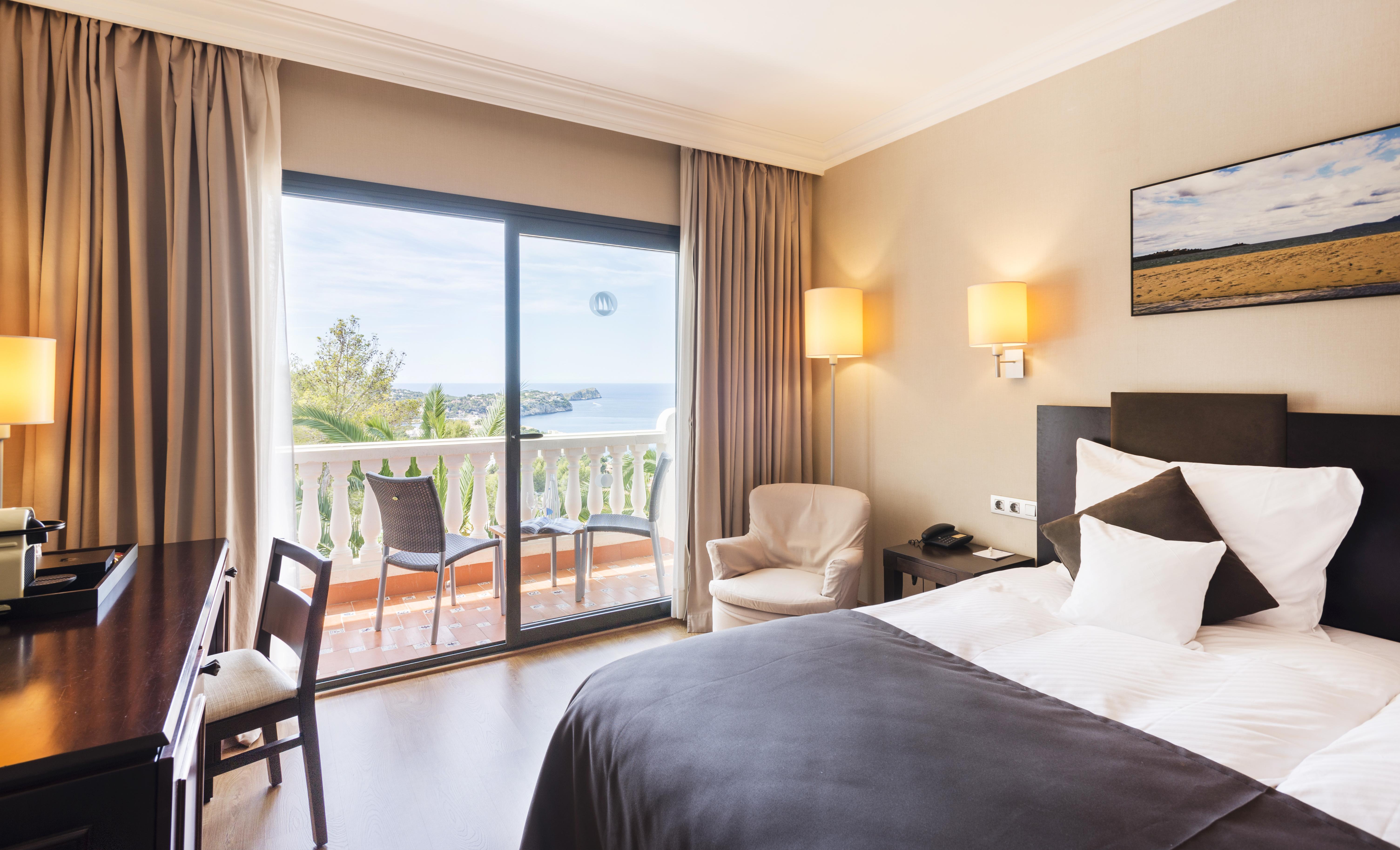 Hilton Mallorca Galatzo ปาเกรา ภายนอก รูปภาพ A room at the Hotel