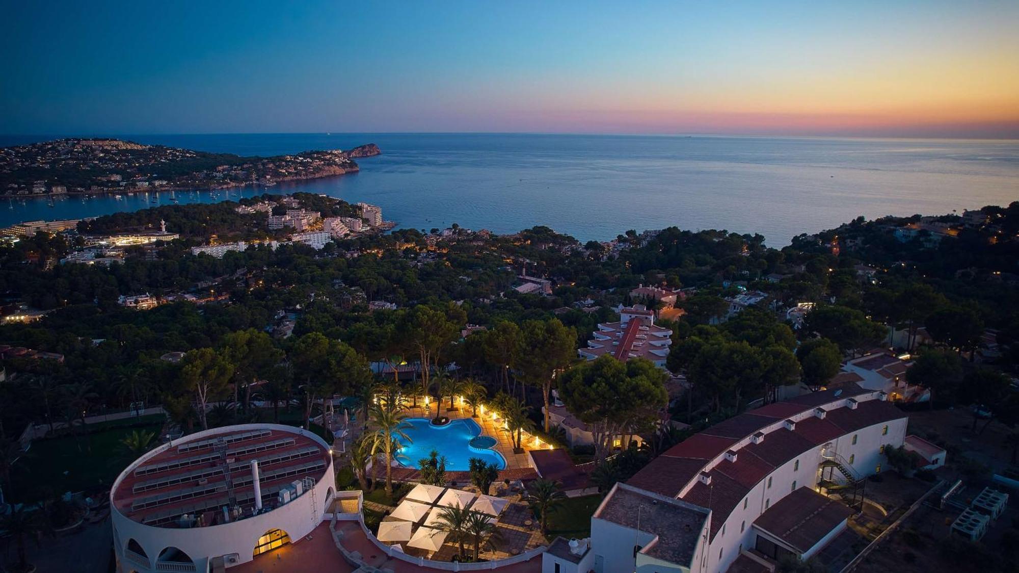 Hilton Mallorca Galatzo ปาเกรา ภายนอก รูปภาพ View of Portals Nous