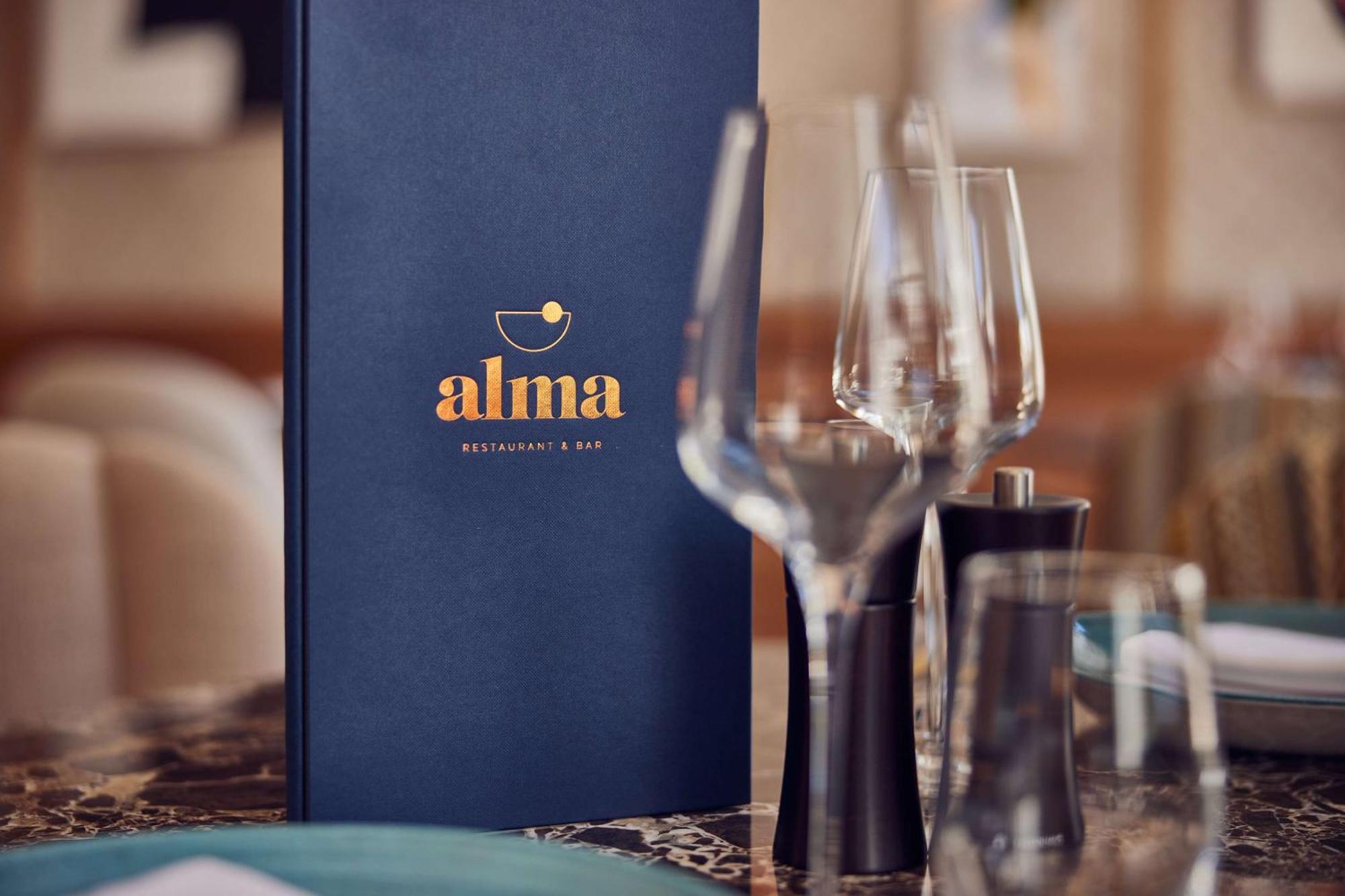 Hilton Mallorca Galatzo ปาเกรา ภายนอก รูปภาพ Menu