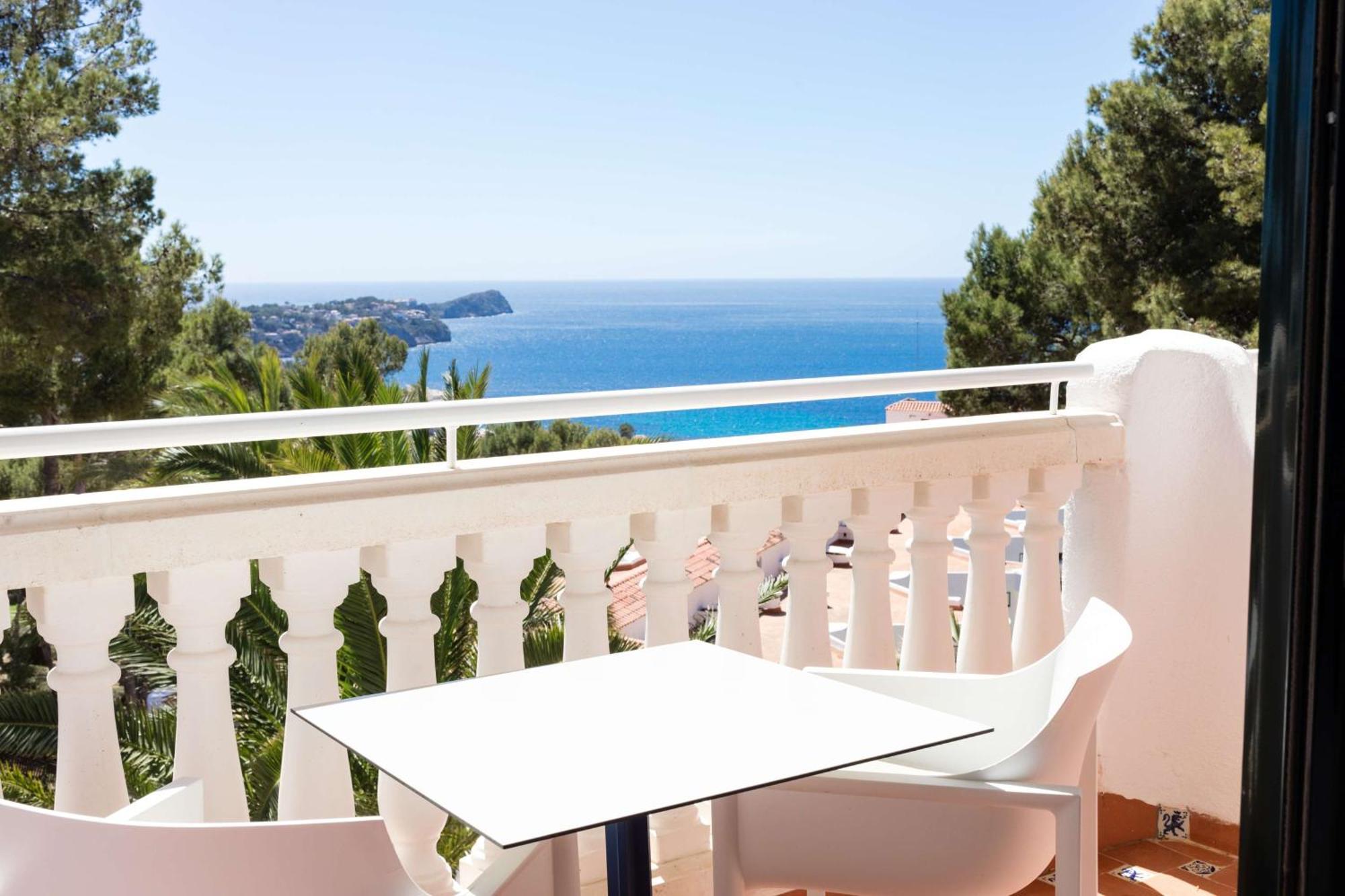 Hilton Mallorca Galatzo ปาเกรา ภายนอก รูปภาพ View from the hotel